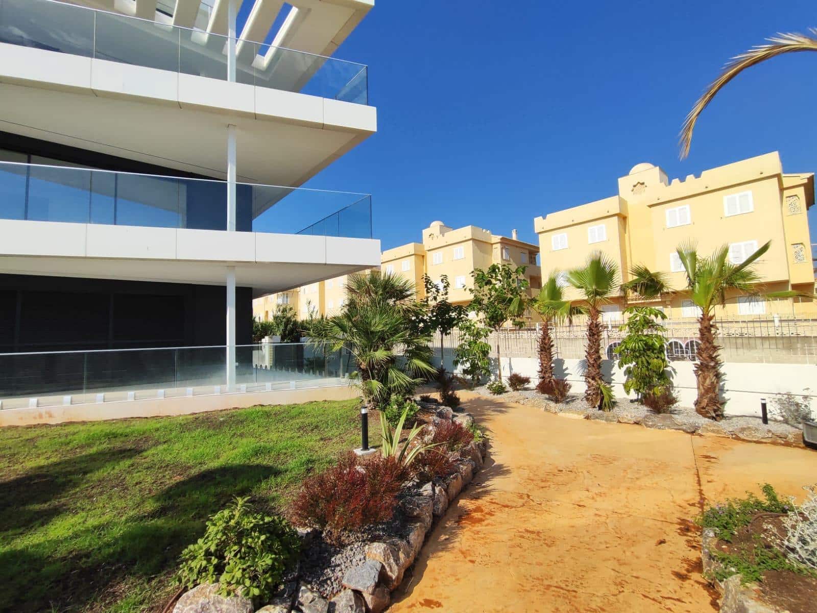 2 bedroom Apartment for sale in Denia - € 595,000 (Ref: 9597156)