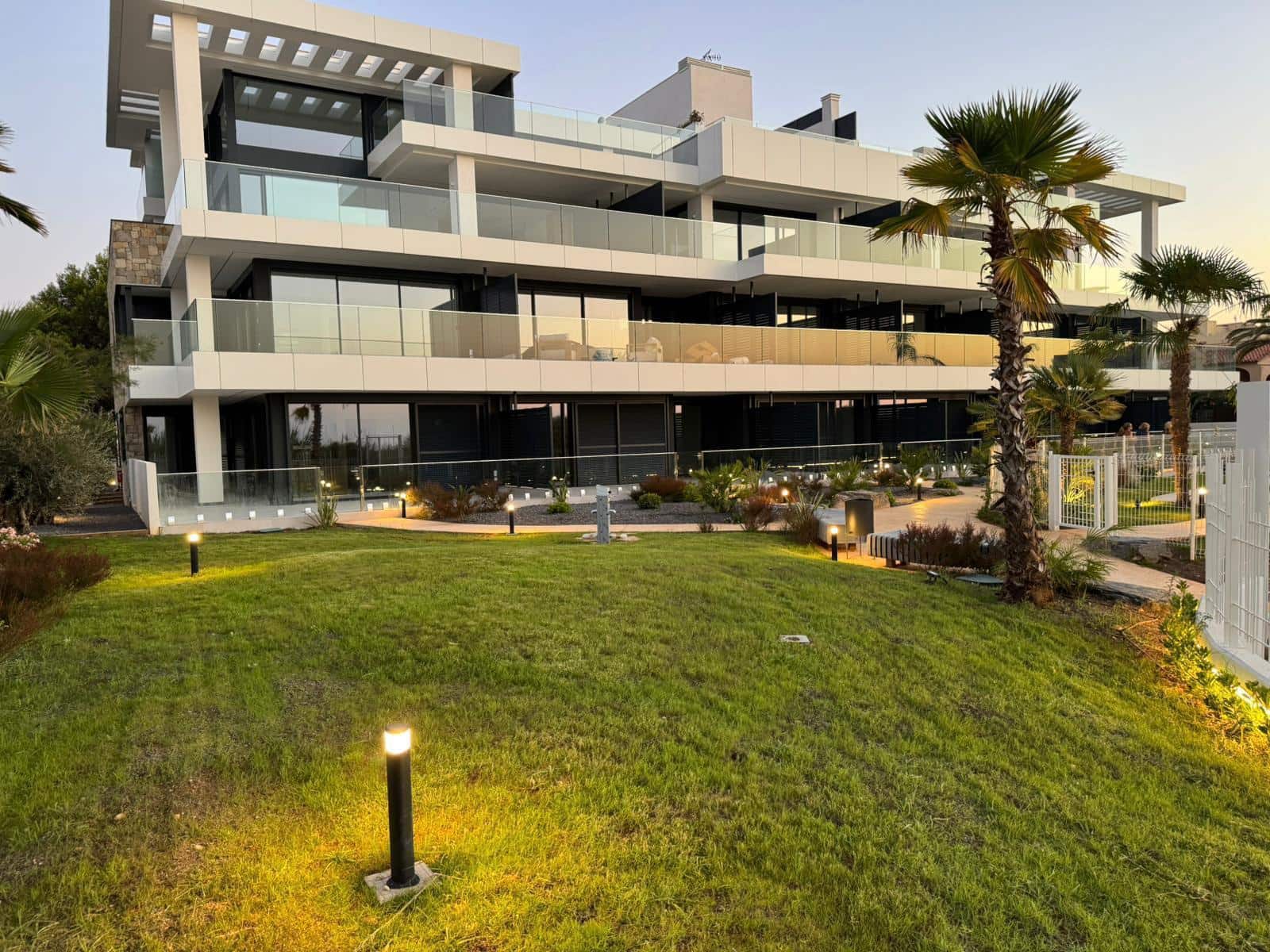 2 bedroom Apartment for sale in Denia - € 595,000 (Ref: 9597156)