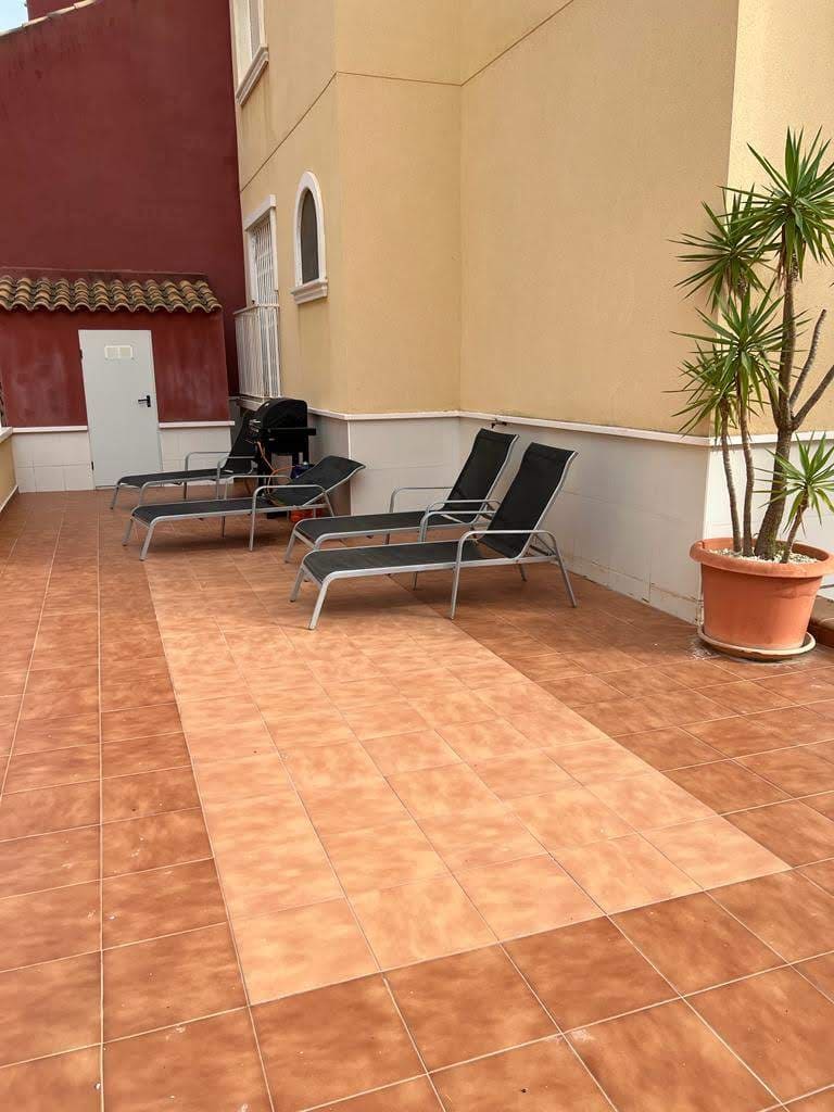 2 sovrum Lägenhet till salu i Los Alcazares med pool - 225 000 € (Ref: 10008148)