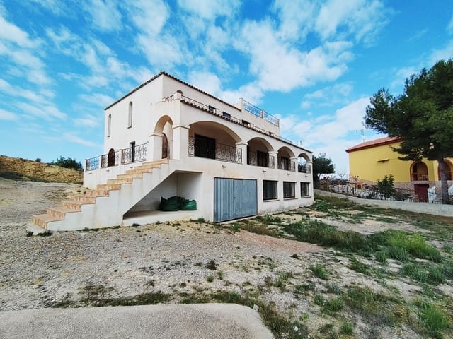 Business for sale in Los Narejos - Punta Calera, Los Alcázares - € 700,000 (Ref: 9324367)