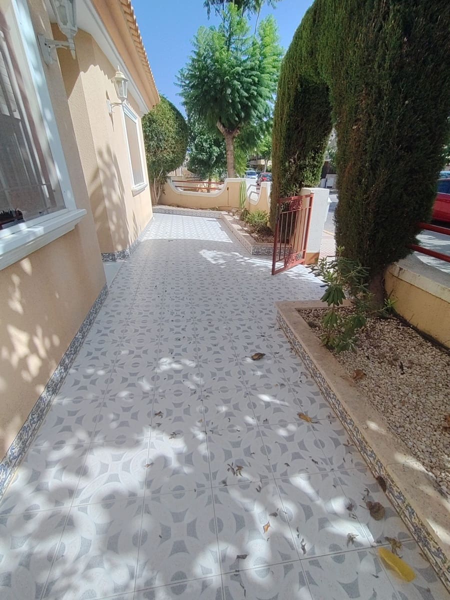 6 soverom Hus til salgs i Los Narejos med garasje - € 390 000 (Ref: 9324368)