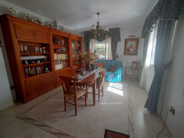 6 soverom Hus til salgs i Los Narejos, Los Alcázares med garasje - € 390 000 (Ref: 9324368)
