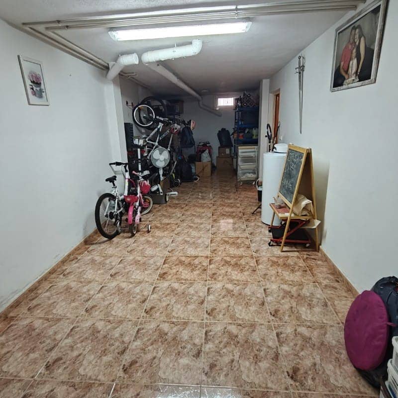 5 soveværelse Semi-Rækkehus til salg i Los Alcazares med garage - € 304.000 (Ref: 9564018)