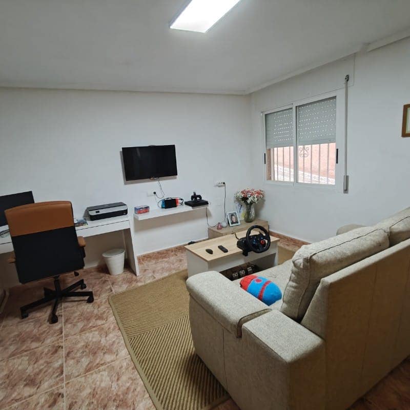 5 soveværelse Semi-Rækkehus til salg i Los Alcazares med garage - € 304.000 (Ref: 9564018)