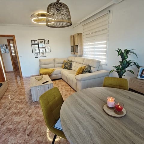 5 soveværelse Semi-Rækkehus til salg i Los Narejos - Punta Calera, Los Alcázares med garage - € 304.000 (Ref: 9564018)