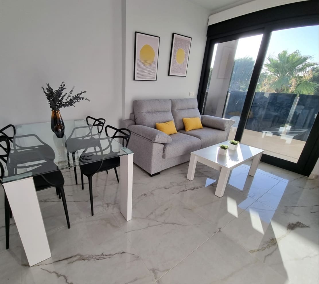 2 sovrum Lägenhet till salu i Los Altos med garage - 229 000 € (Ref: 9650523)