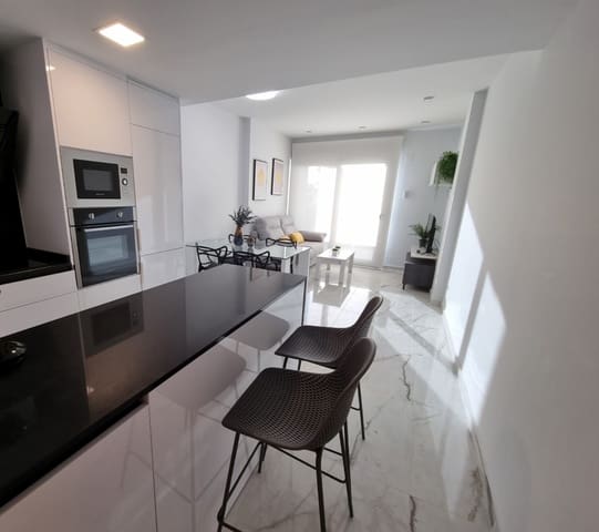 2 sovrum Lägenhet till salu i Los Altos med garage - 229 000 € (Ref: 9650523)