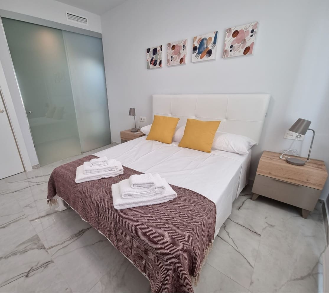 2 sovrum Lägenhet till salu i Los Altos med garage - 229 000 € (Ref: 9650523)