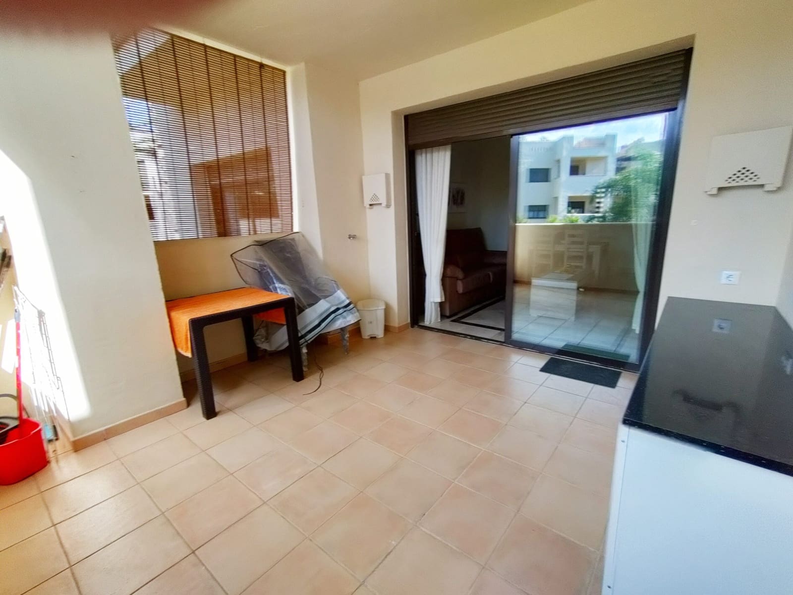 2 sypialnia Apartament na sprzedaż w Los Alcazares z basenem garażem - 189 900 € (Ref: 9772472)