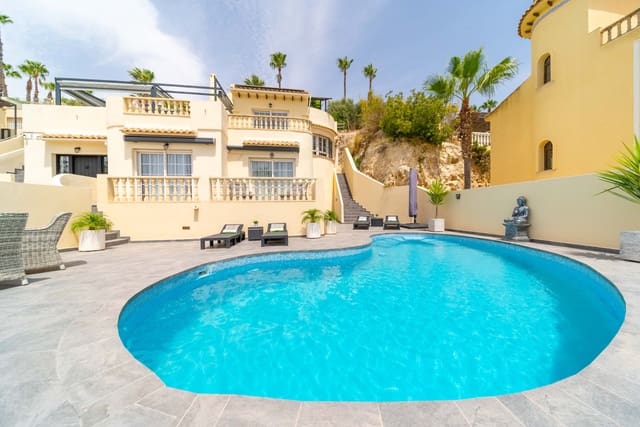 Chalet de 3 habitaciones en Las Ramblas Golf, Orihuela en venta con piscina garaje - 649.940 € (Ref: 10002389)