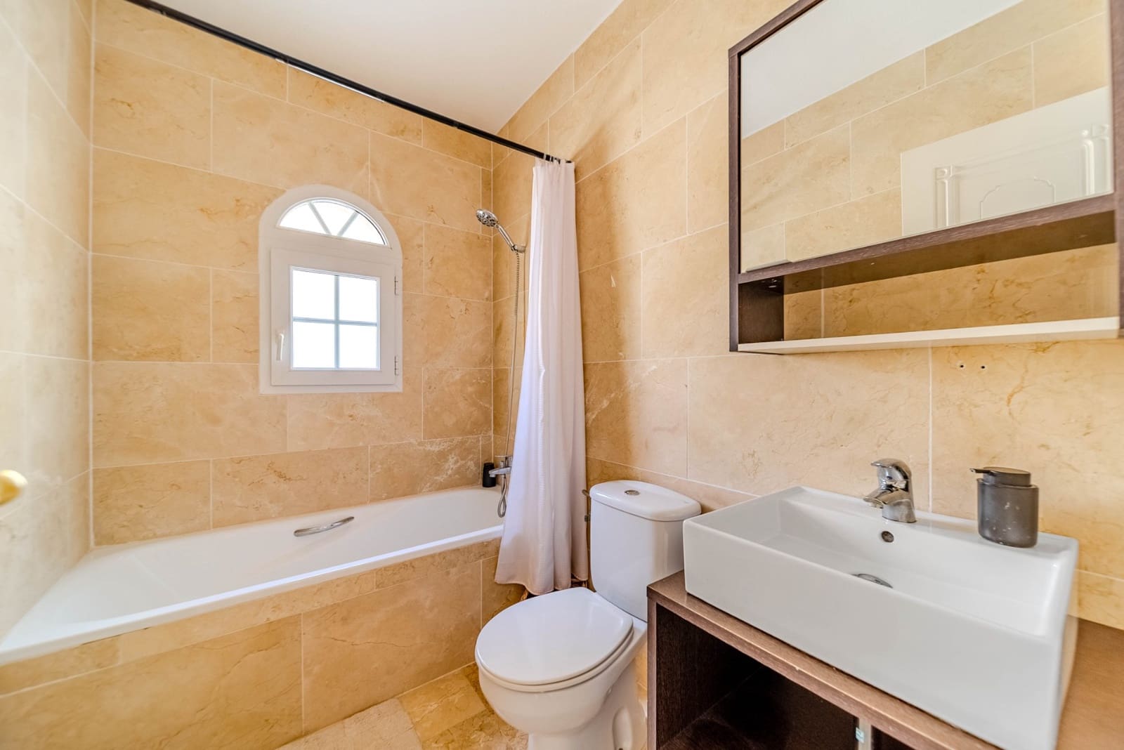 Chalet de 3 habitaciones en Las Ramblas Golf en venta con piscina garaje - 649.940 € (Ref: 10002389)
