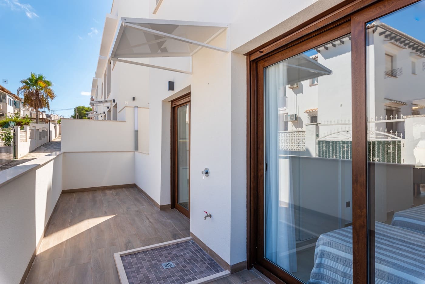 3 soverom Leilighet til salgs i Torrevieja med svømmebasseng garasje - € 330 000 (Ref: 10002689)