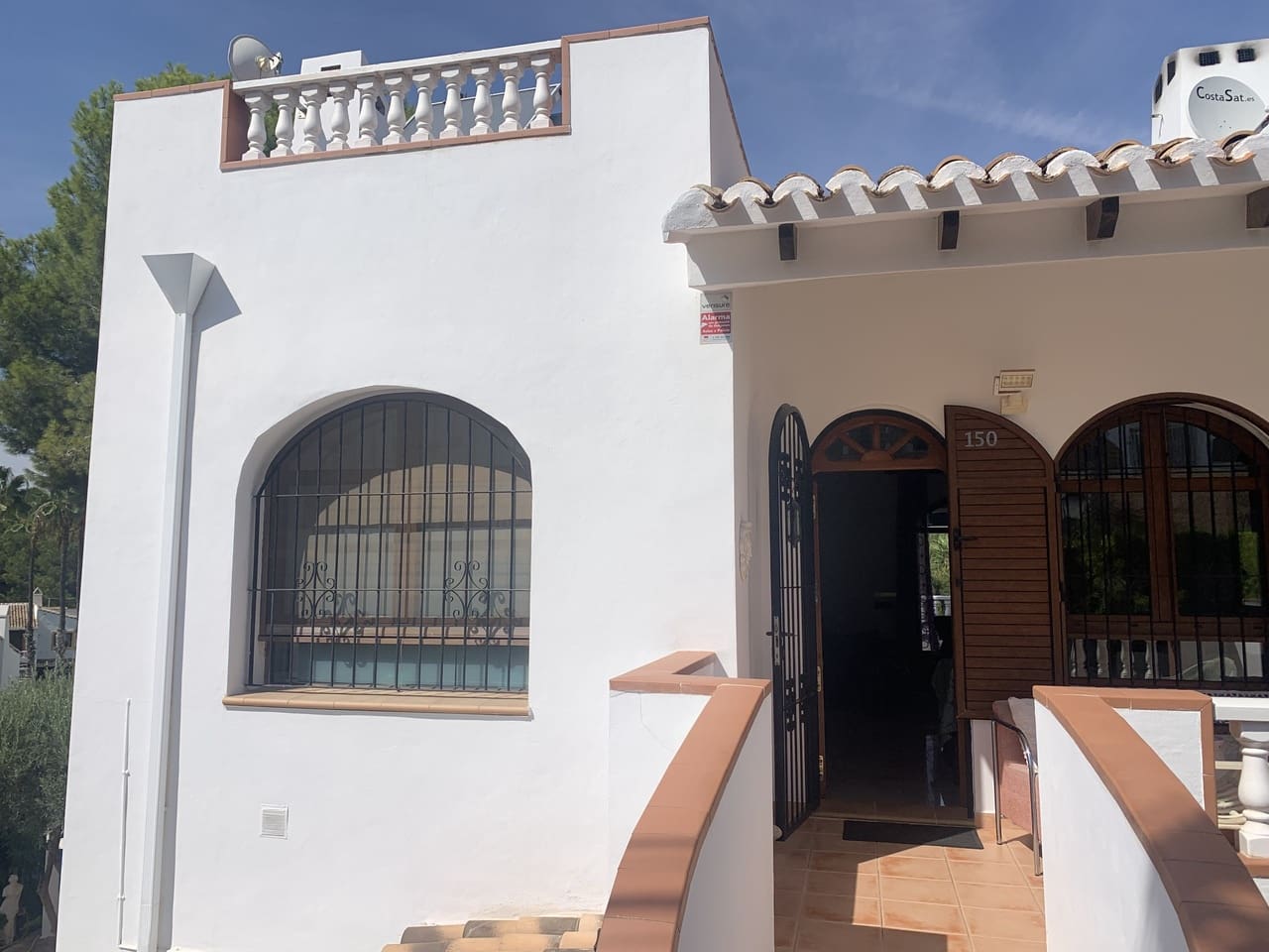 4 soverom Villa til salgs i Villamartin med svømmebasseng garasje - € 750 000 (Ref: 10005135)
