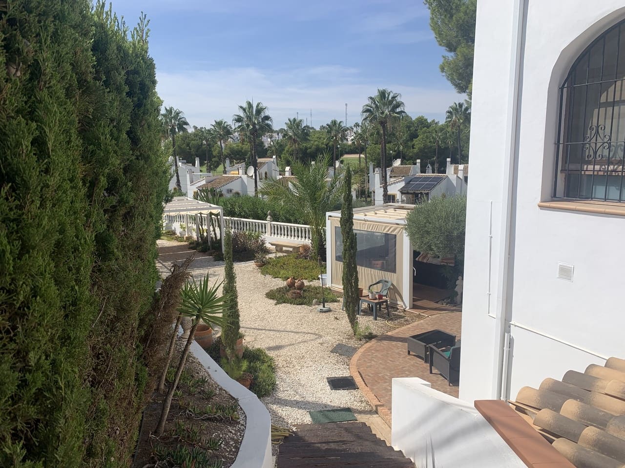 4 soverom Villa til salgs i Villamartin med svømmebasseng garasje - € 750 000 (Ref: 10005135)