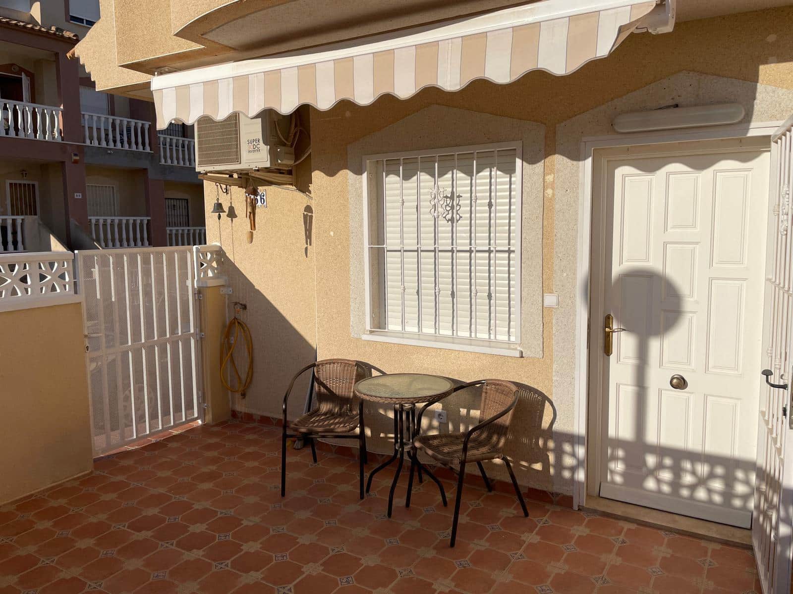 2 soverom Hus til salgs i Villamartin med svømmebasseng - € 189 995 (Ref: 10007163)
