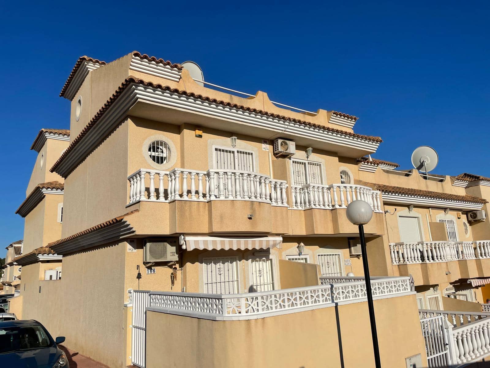 2 soverom Hus til salgs i Villamartin med svømmebasseng - € 189 995 (Ref: 10007163)