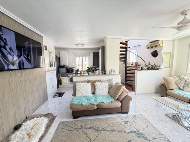 4 Zimmer Villa zu verkaufen in Villamartin, Orihuela mit Pool - 389.995 € (Ref: 10008346)