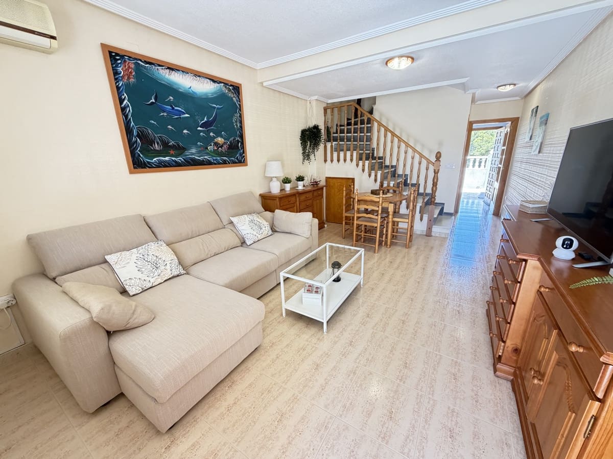 3 bedroom Townhouse for sale in Playa Flamenca with pool - € 280,000 (Ref: 10008348)