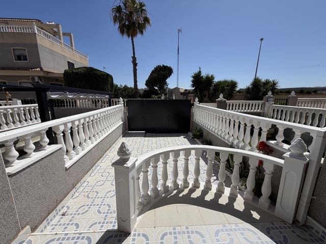 3 bedroom Townhouse for sale in Playa Flamenca, Orihuela with pool - € 280,000 (Ref: 10008348)