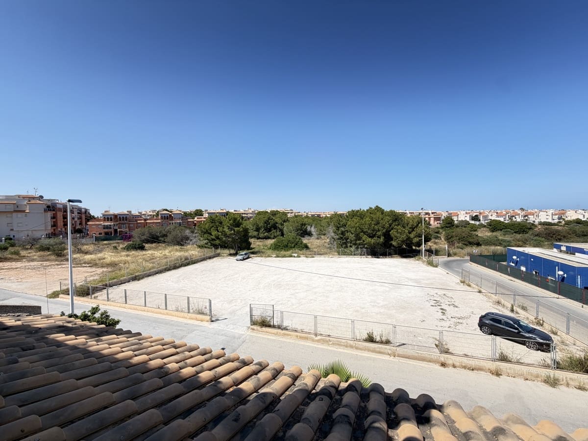 3 bedroom Townhouse for sale in Playa Flamenca with pool - € 280,000 (Ref: 10008348)