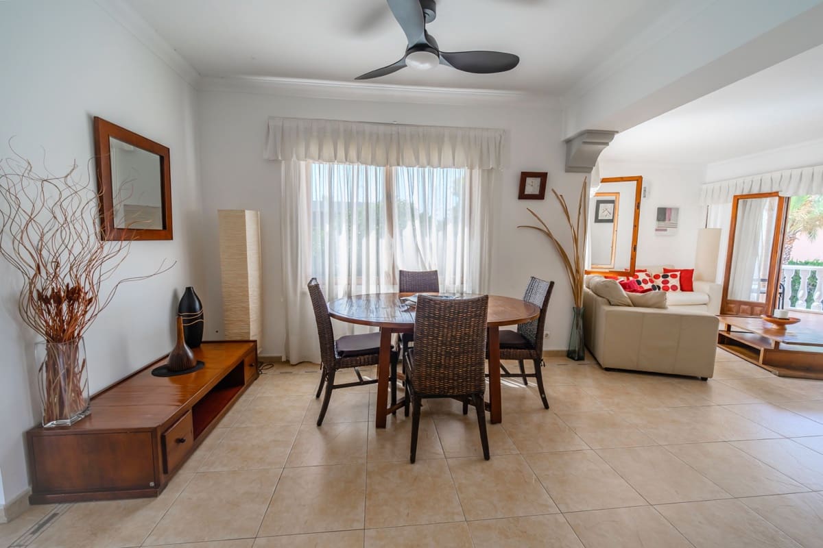 4 bedroom Villa for sale in Cabo Roig with pool garage - € 2,500,000 (Ref: 10008350)