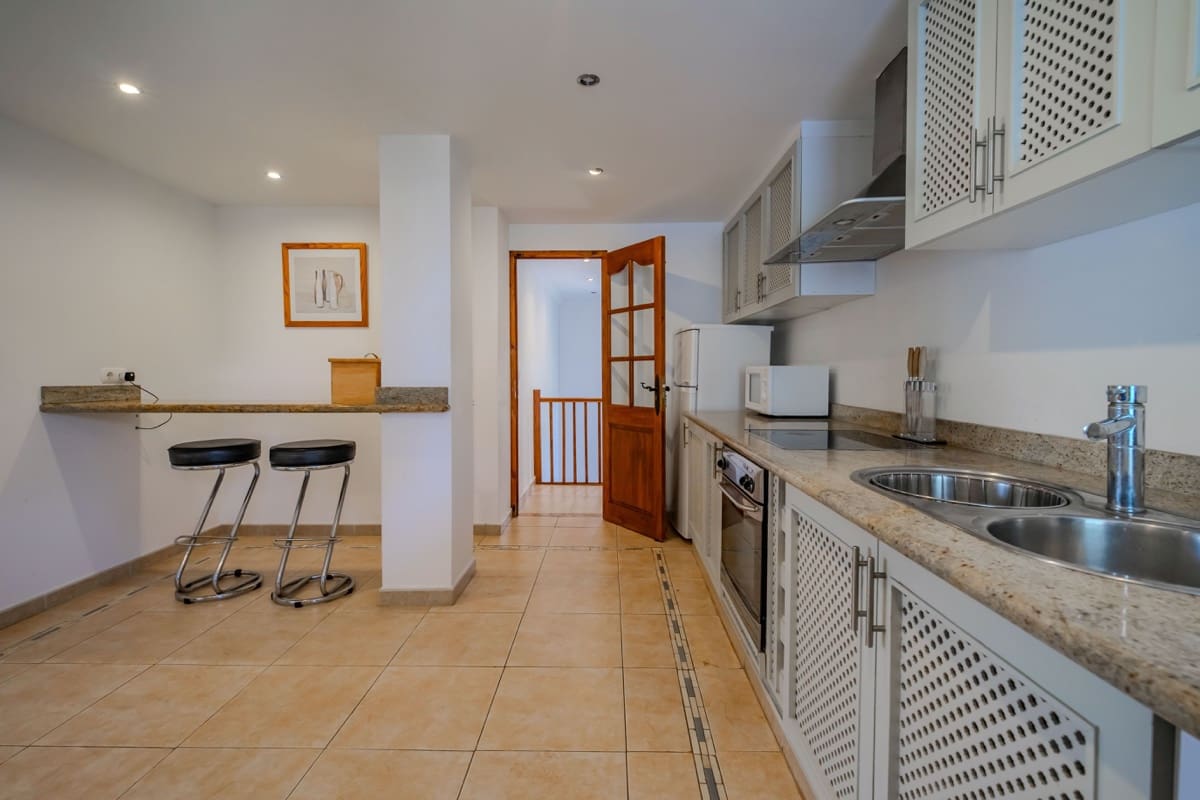 4 bedroom Villa for sale in Cabo Roig with pool garage - € 2,500,000 (Ref: 10008350)