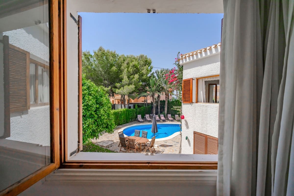 4 bedroom Villa for sale in Cabo Roig with pool garage - € 2,500,000 (Ref: 10008350)
