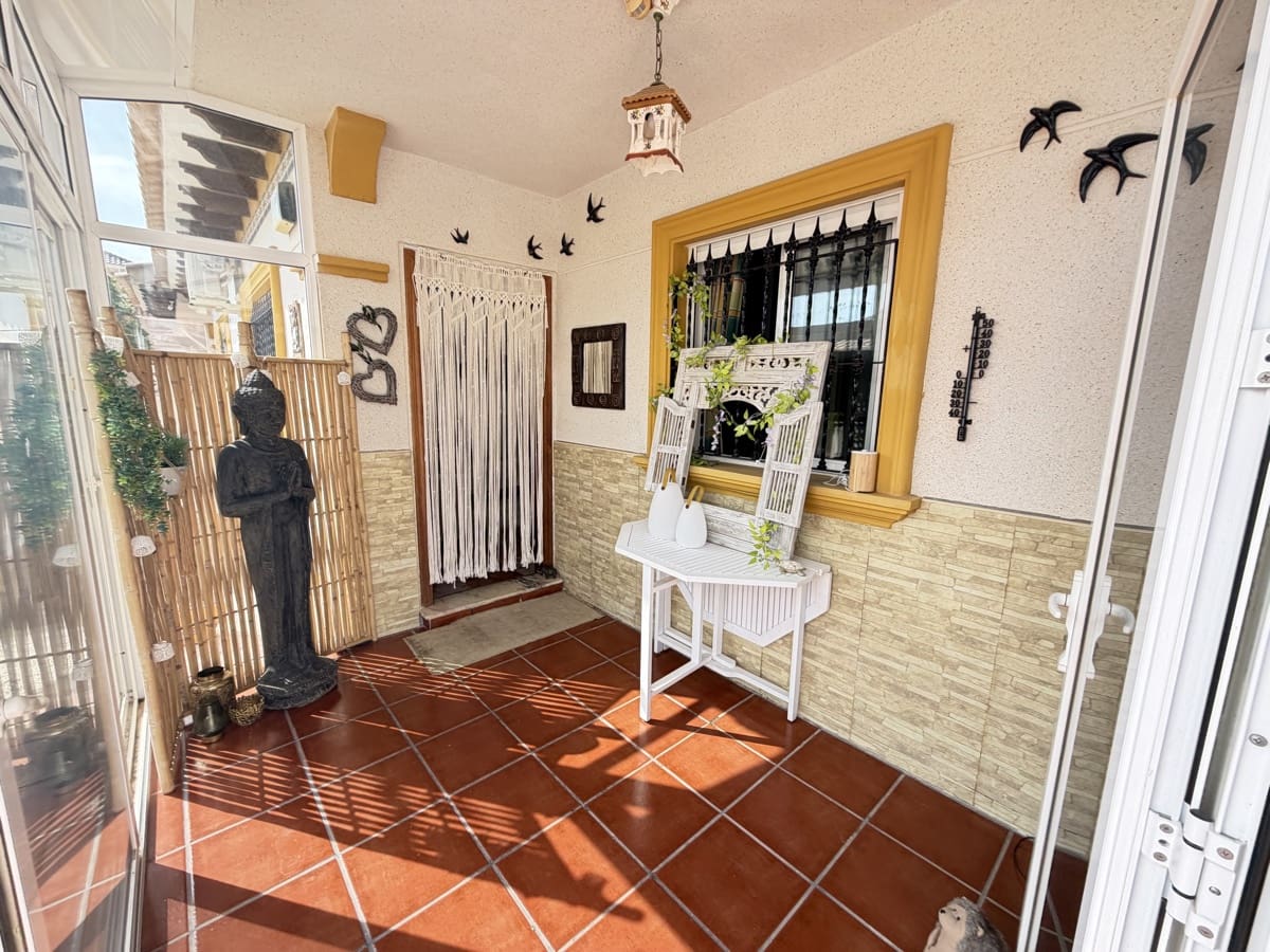 2 sypialnia Dom na sprzedaż w La Zenia z basenem - 225 000 € (Ref: 10008354)