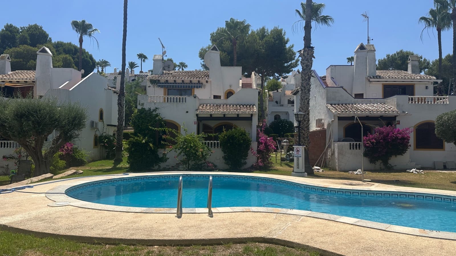 3 bedroom Villa for sale in Los Dolses with pool - € 424,900 (Ref: 10026794)