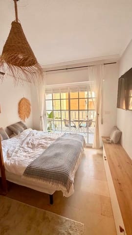 Lejlighed til salg i Torrevieja - € 128.000 (Ref: 10029846)