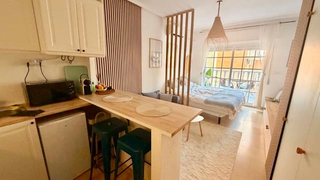 Lejlighed til salg i Torrevieja - € 128.000 (Ref: 10029846)
