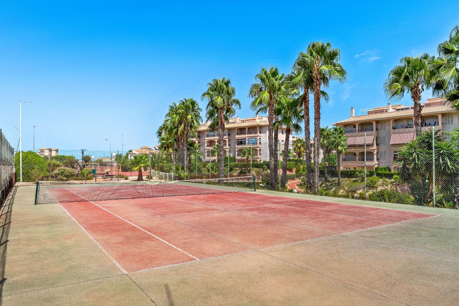 2 chambre Appartement à vendre à Playa Flamenca avec piscine garage - 215 000 € (Ref: 10034936)
