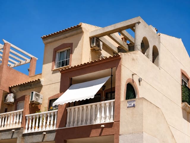 3 quarto Apartamento para venda em Villamartin, Orihuela com piscina garagem - 175 000 € (Ref: 10040646)