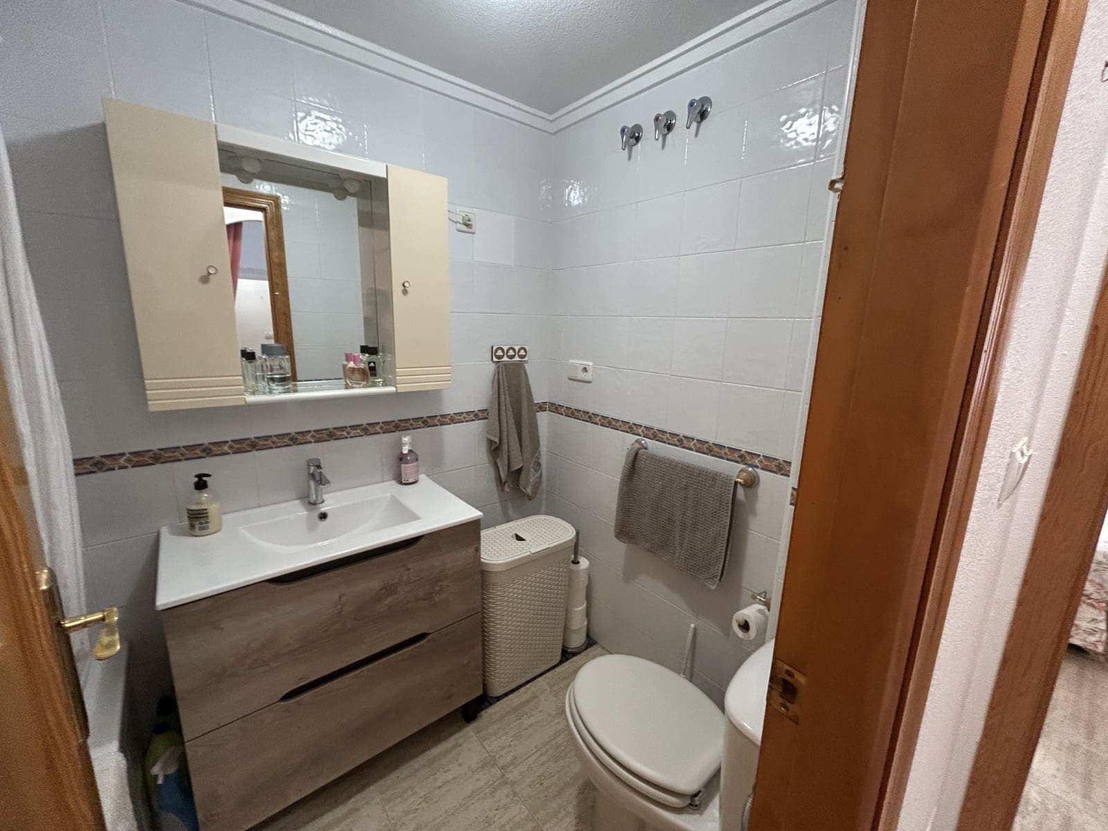 3 quarto Apartamento para venda em Villamartin com piscina garagem - 175 000 € (Ref: 10040646)