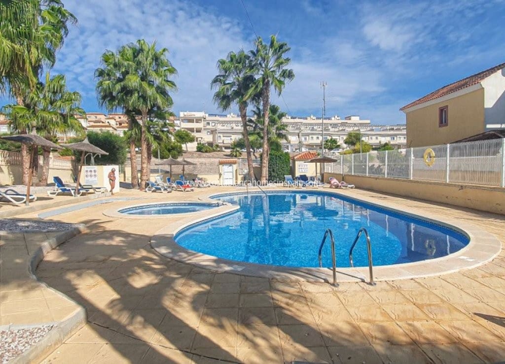 2 slaapkamer Huis te koop in Villamartin met zwembad - € 184.950 (Ref: 10076763)