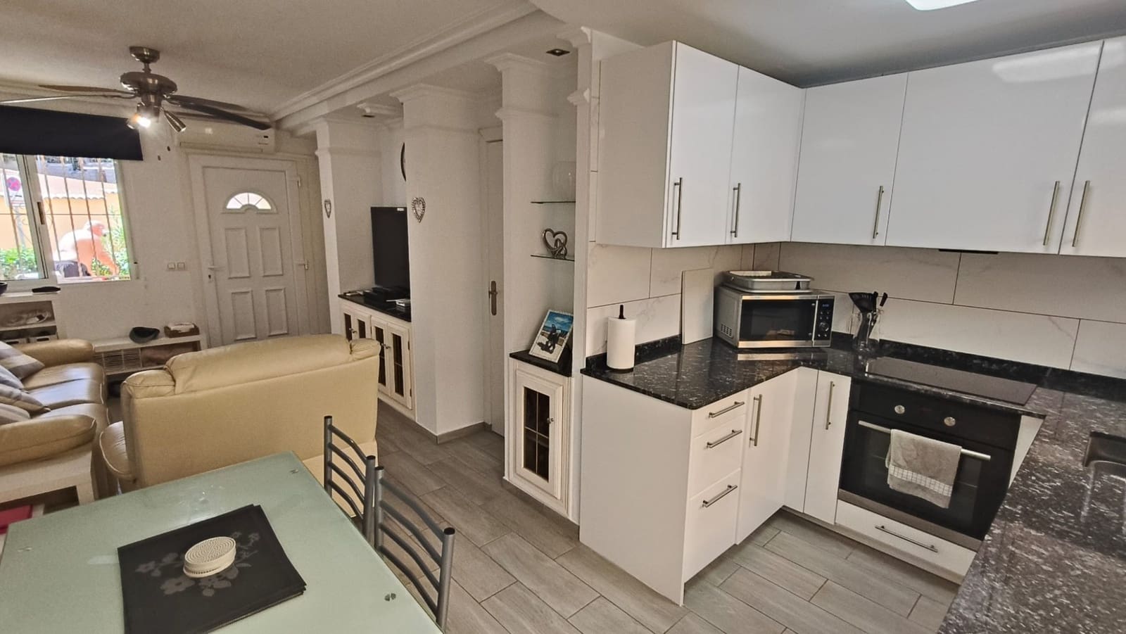 2 slaapkamer Huis te koop in Villamartin met zwembad - € 184.950 (Ref: 10076763)