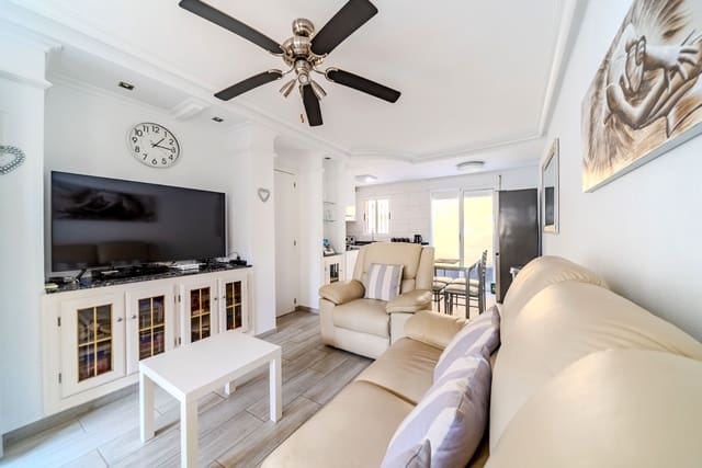 2 makuuhuone Omakotitalo myytävänä paikassa Villamartin, Orihuela mukana uima-altaan - 184 950 € (Ref: 10076763)
