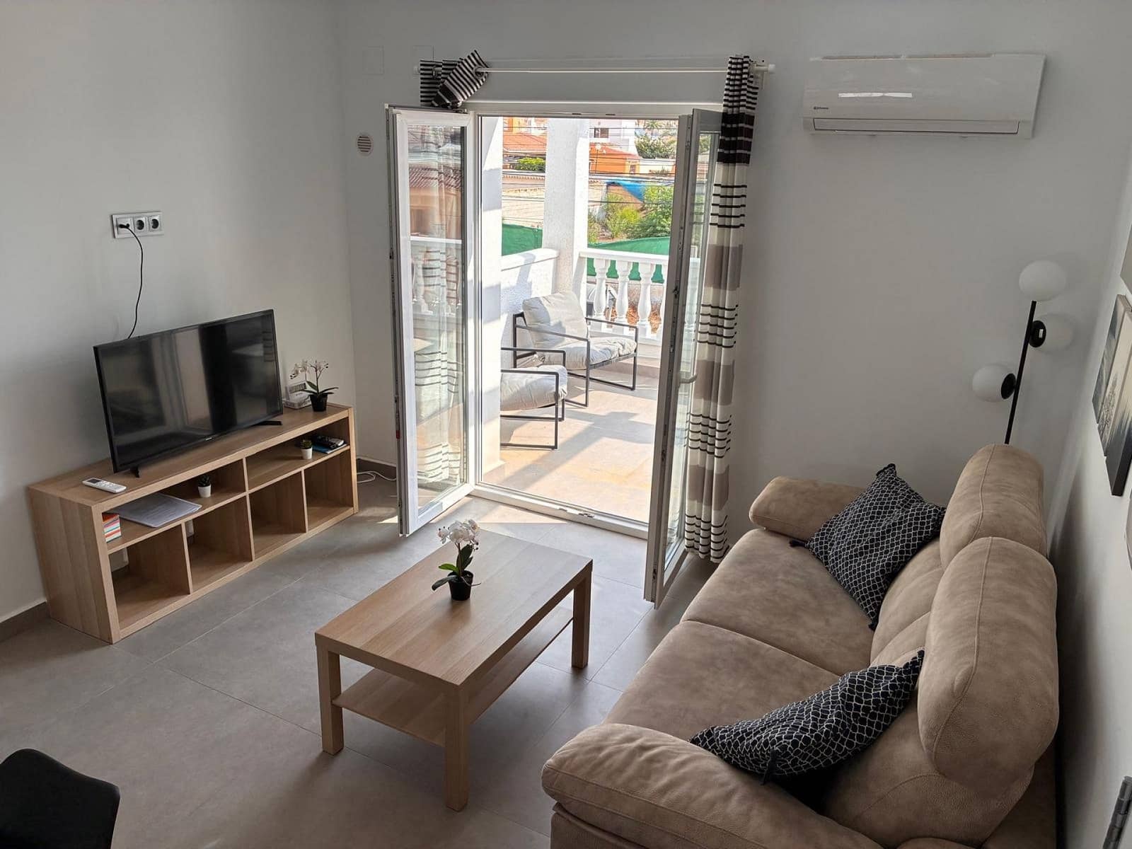 2 slaapkamer Appartement te koop in La Florida met zwembad - € 149.999 (Ref: 10099069)