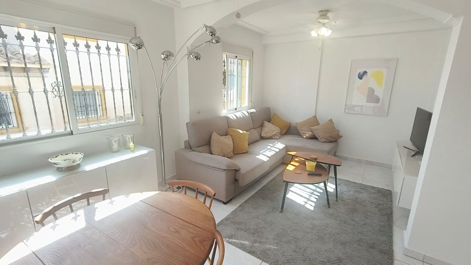 2 bedroom Townhouse for sale in Villamartin with pool garage - € 254,950 (Ref: 10104354)