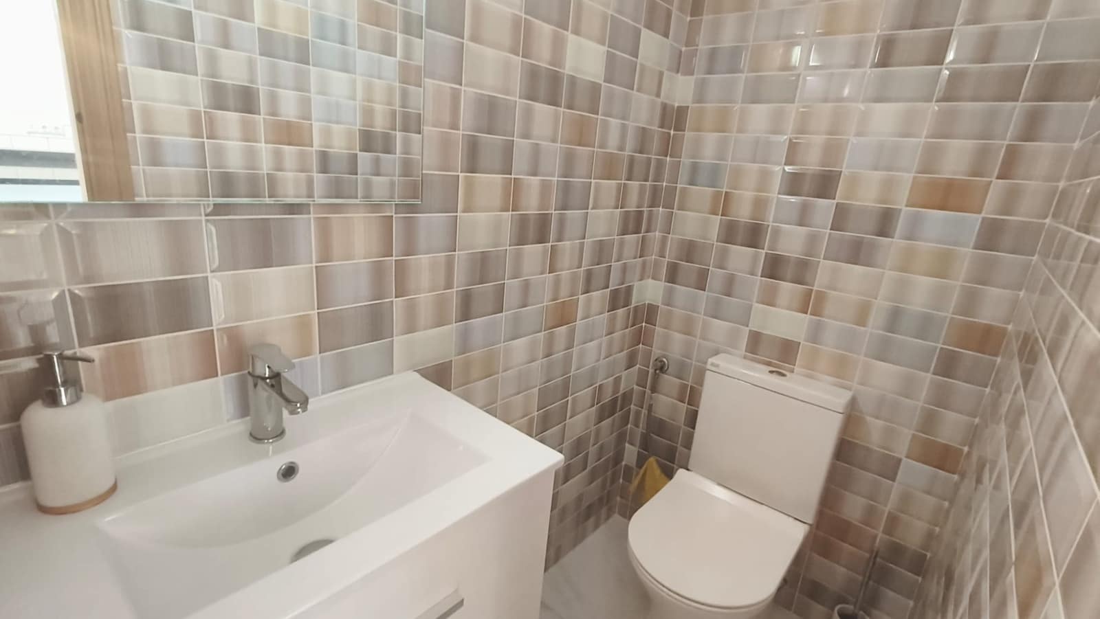 2 bedroom Townhouse for sale in Villamartin with pool garage - € 254,950 (Ref: 10104354)