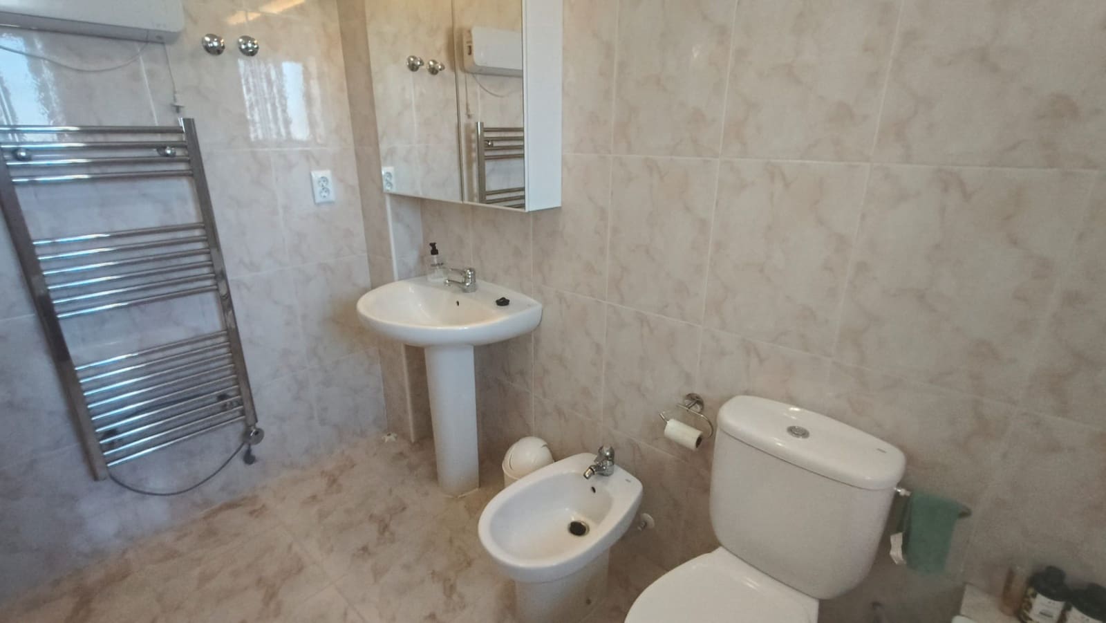 2 bedroom Townhouse for sale in Villamartin with pool garage - € 254,950 (Ref: 10104354)