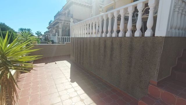 2 bedroom Townhouse for sale in Villamartin, Orihuela with pool garage - € 254,950 (Ref: 10104354)
