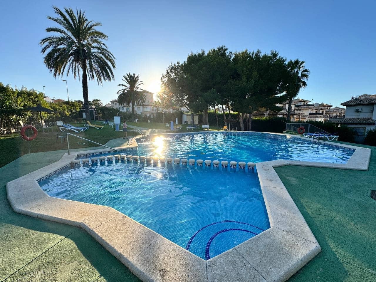 2 bedroom Townhouse for sale in Villamartin with pool garage - € 254,950 (Ref: 10104354)