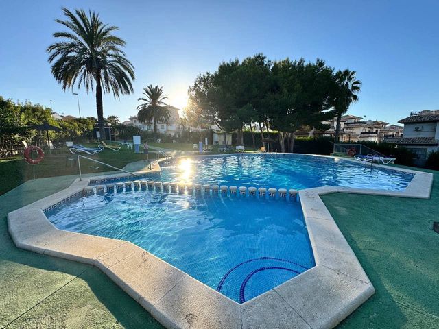 2 bedroom Townhouse for sale in Villamartin, Orihuela with pool garage - € 254,950 (Ref: 10104354)
