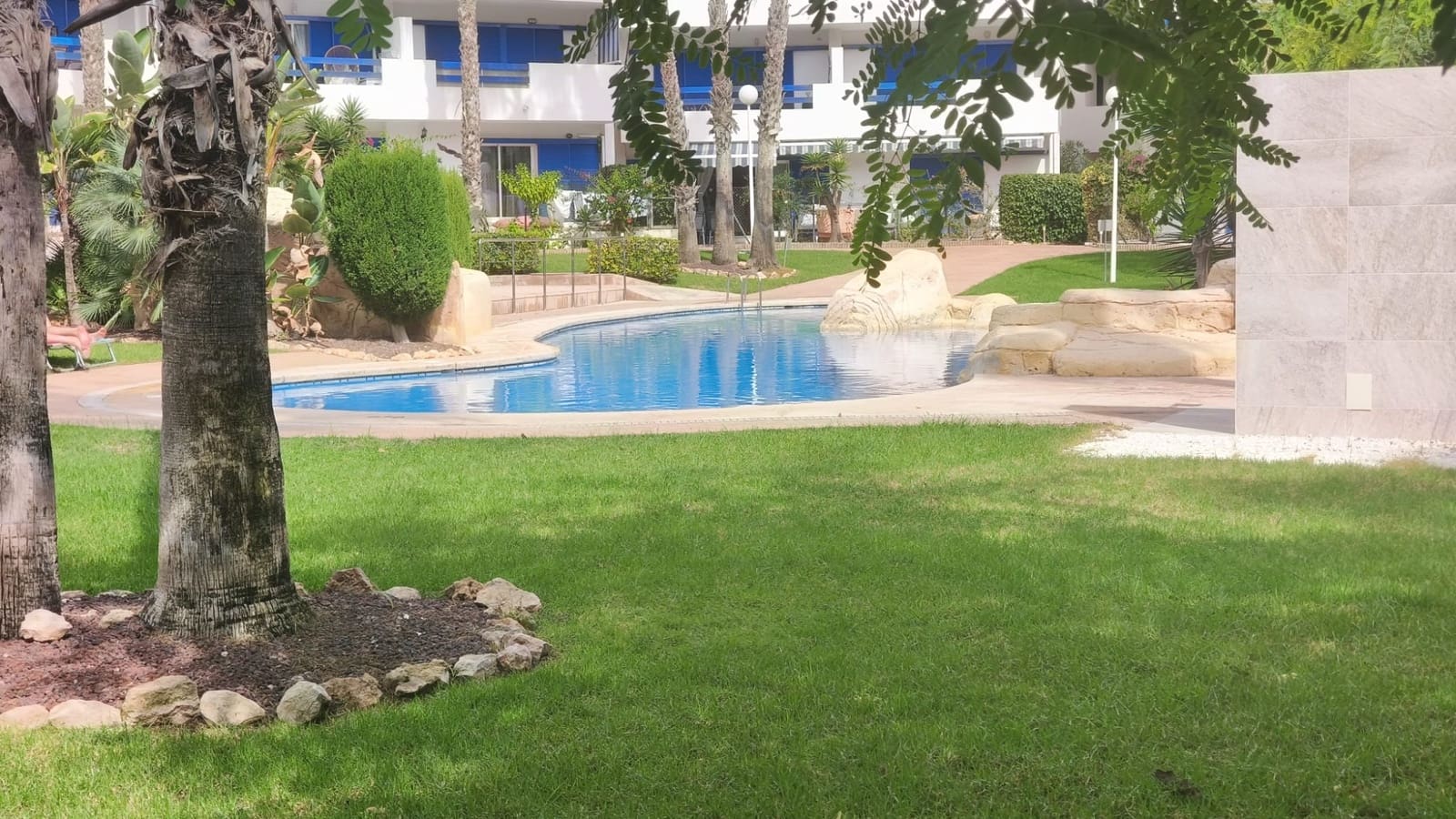 2 slaapkamer Appartement te koop in Playa Flamenca met zwembad garage - € 224.950 (Ref: 10116047)