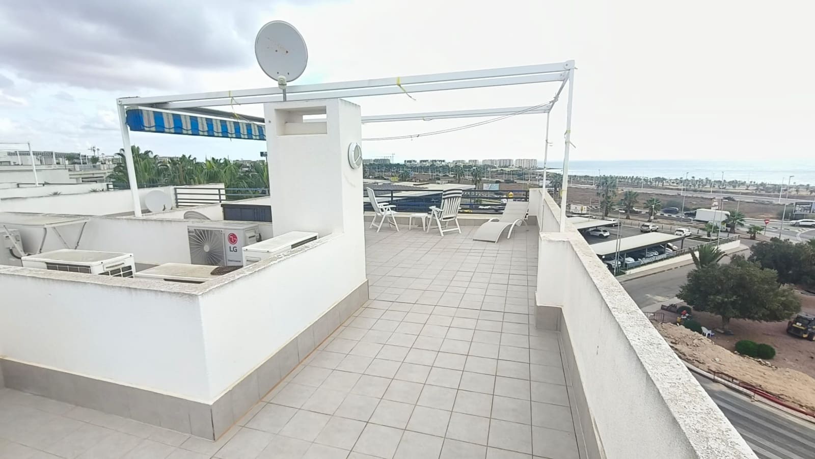 2 slaapkamer Appartement te koop in Playa Flamenca met zwembad garage - € 224.950 (Ref: 10116047)