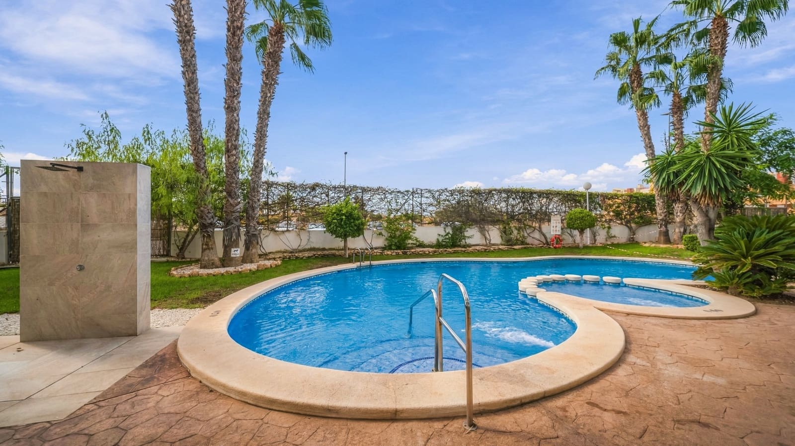 2 bedroom Apartment for sale in Playa Flamenca with pool garage - € 224,950 (Ref: 10116047)