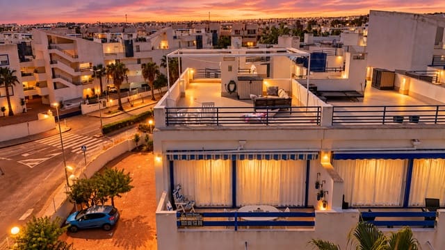 2 soveværelse Lejlighed til salg i Playa Flamenca, Orihuela med swimmingpool garage - € 224.950 (Ref: 10116047)