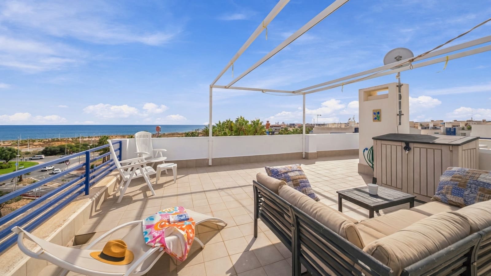 2 bedroom Apartment for sale in Playa Flamenca with pool garage - € 224,950 (Ref: 10116047)