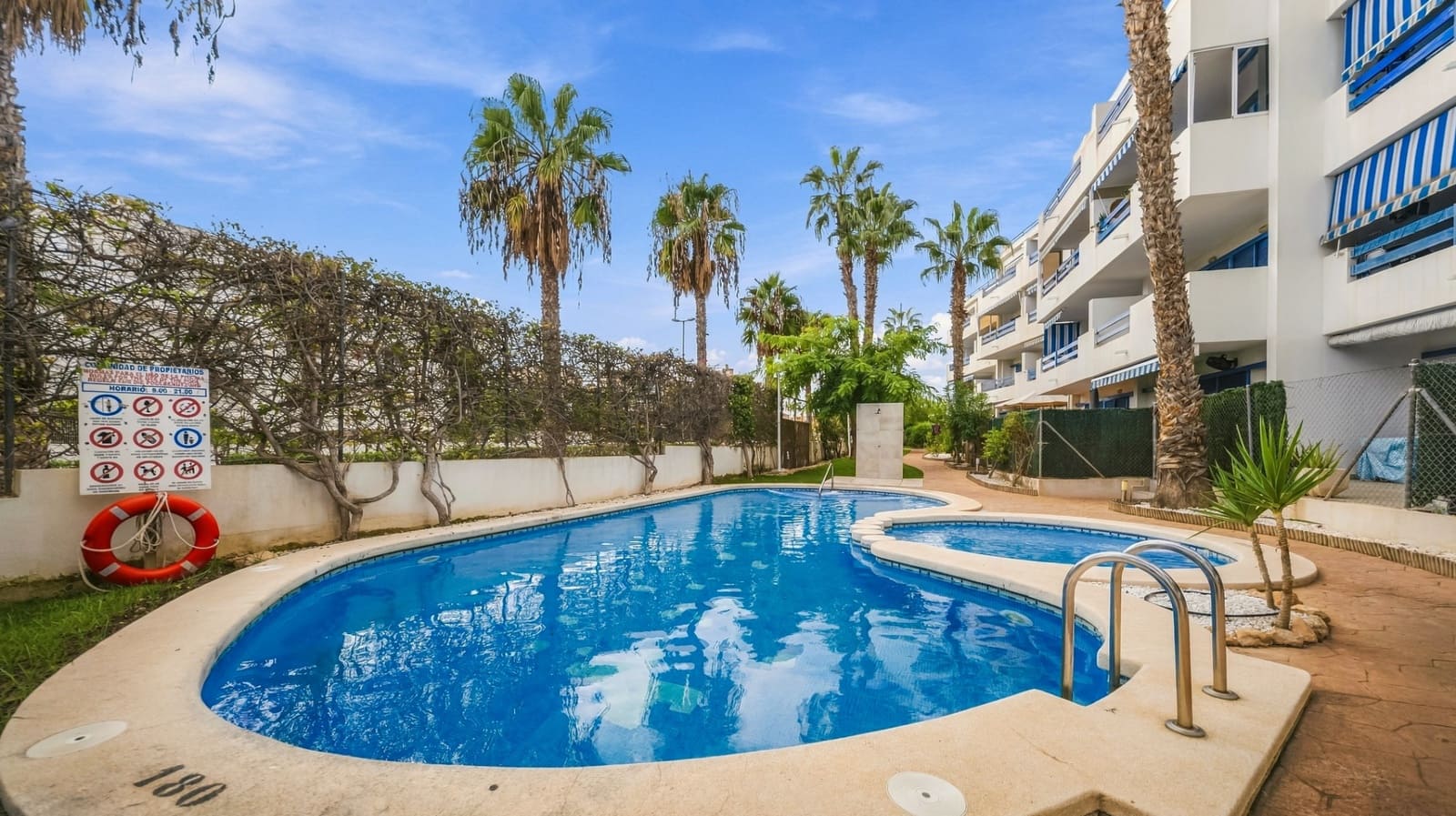 2 bedroom Apartment for sale in Playa Flamenca with pool garage - € 224,950 (Ref: 10116047)